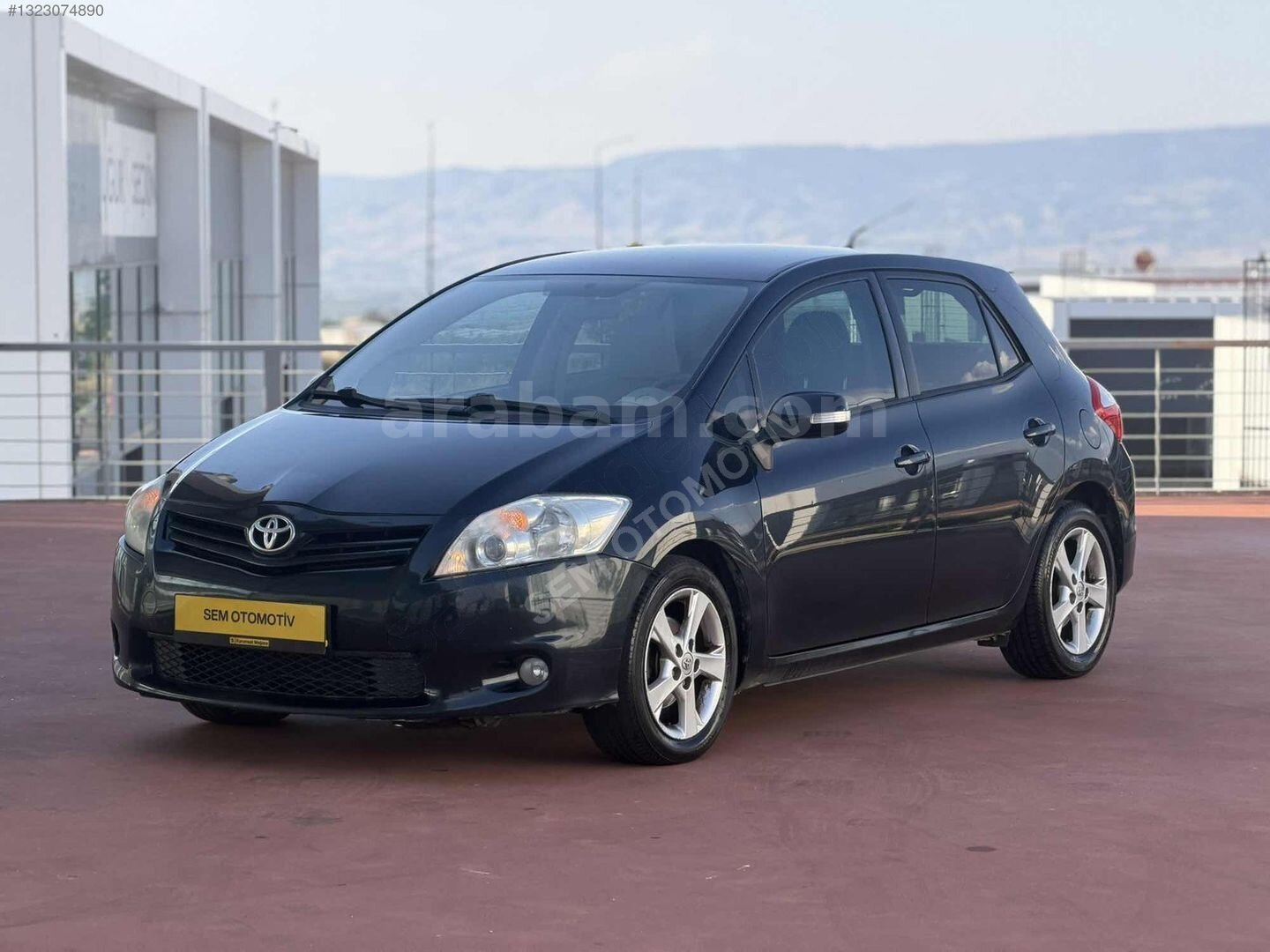 Galeriden Toyota Auris 1.4 D-4D Comfort Extra 2012 Model Denizli 246.000 km Siyah 5