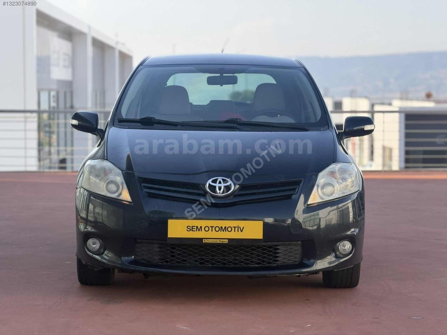Galeriden Toyota Auris 1.4 D-4D Comfort Extra 2012 Model Denizli 246.000 km Siyah 3