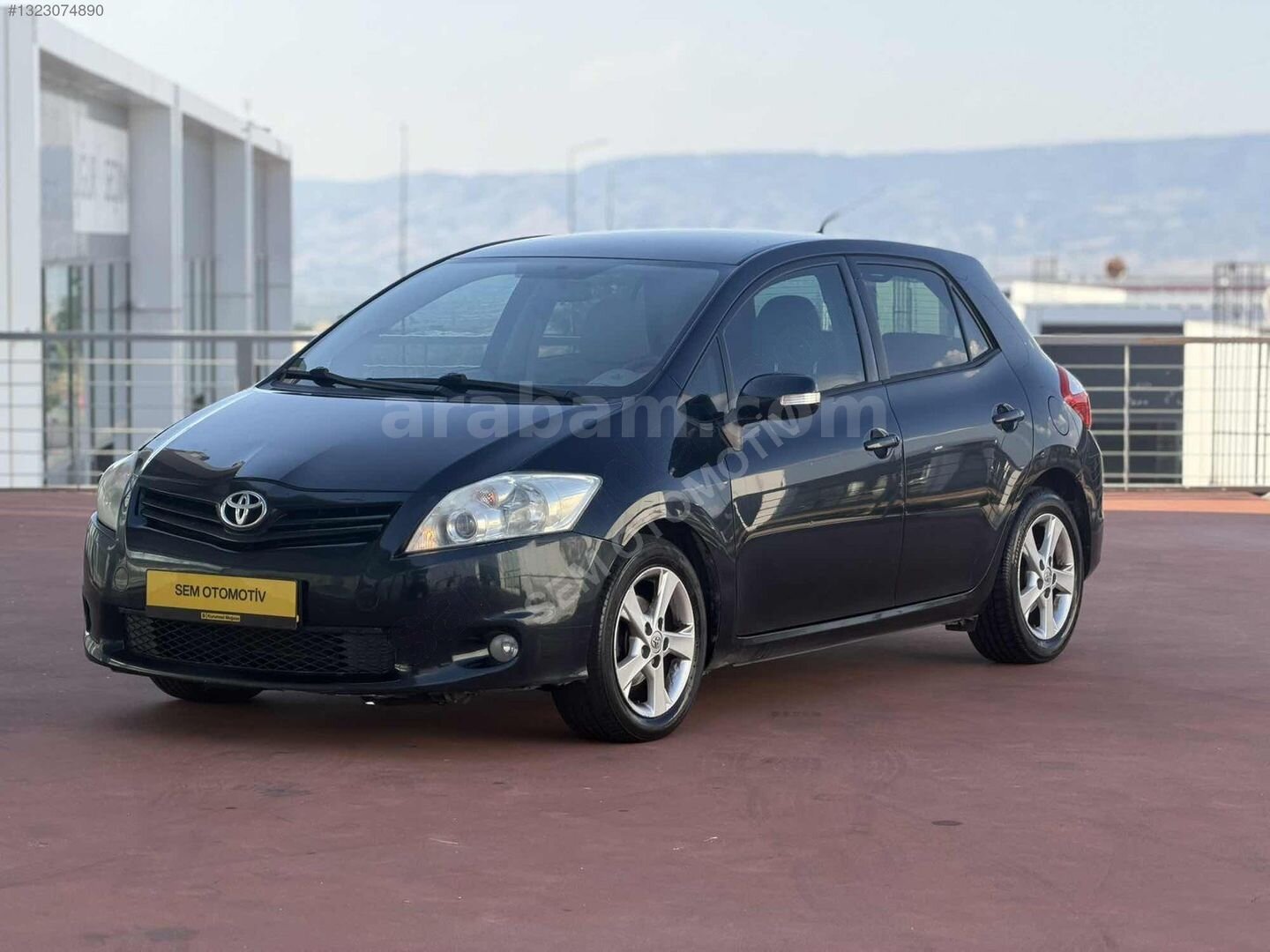 Galeriden Toyota Auris 1.4 D-4D Comfort Extra 2012 Model Denizli 246.000 km Siyah 6