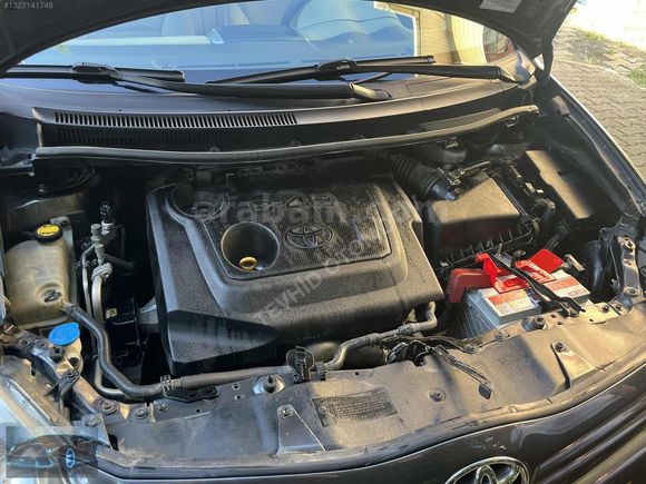 TEVHİD'den 2012 MODEL AURİS 1.4D OTOMOTİK 170.000 KM