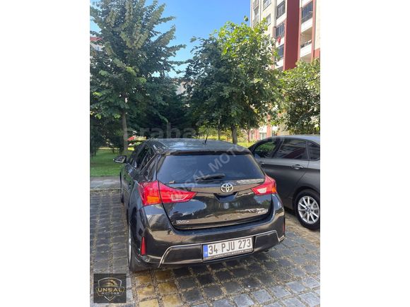 TOYOTA AURIS 1.4-D4