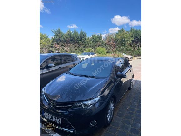 TOYOTA AURIS 1.4-D4