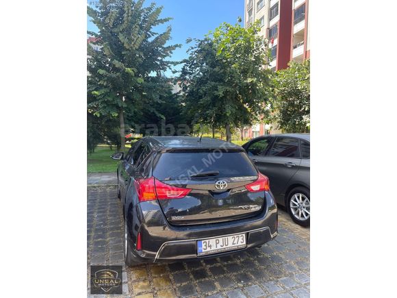 TOYOTA AURIS 1.4-D4