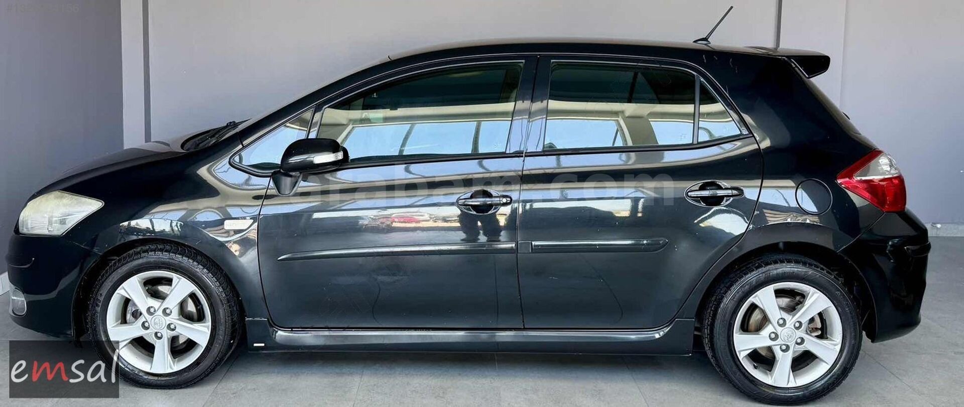 'EMSAL'den 2011 Toyota Auris 1.4 D-4D İçi Bej Boyasız Değişensiz 5