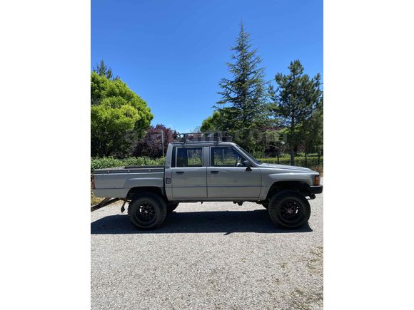 Sahibinden Toyota Hilux 2.4 D 1987 Model 