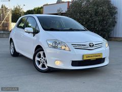 2012 MODEL 176 BİNDE DEĞİŞENSİZ TOYOTA AURİS COMFORT EXTRA.