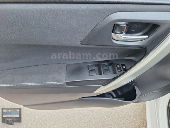 2013 AURİS 1.4 D4D DIESEL OTM CAM TAVAN PREMIUM KOLTK IST