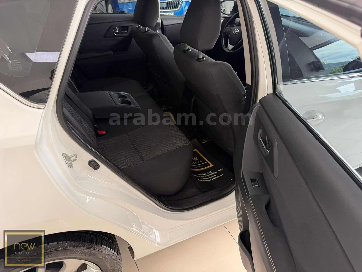 Galeriden Toyota Auris 1.4 D-4D Advance 2013 Model Bursa 231.000 km Beyaz 6
