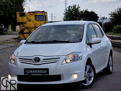 ÇINAROĞLU/2011/HATASIZ/114.000 KM/1.4 D-4D/AURİS/COMFORT EXTRA