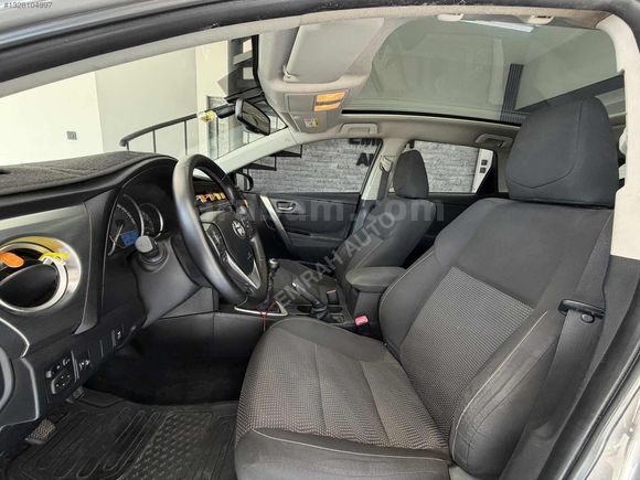 EMRAH AUTO'DAN 2013 MODEL TOYOTA AURİS 1.4 D-4D ADVANCE SKYPACK