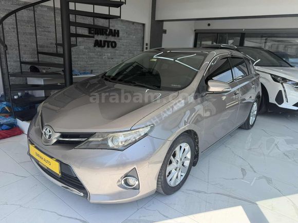 EMRAH AUTO'DAN 2013 MODEL TOYOTA AURİS 1.4 D-4D ADVANCE SKYPACK