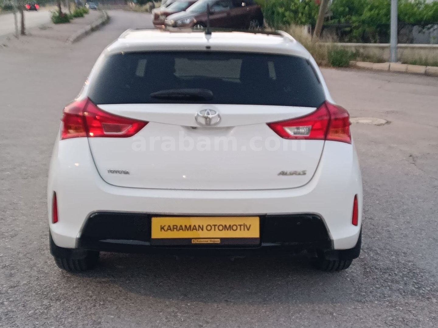 Galeriden Toyota Auris 1.4 D-4D Advance Skypack 2013 Model Afyonkarahisar 193.000 km Beyaz 5