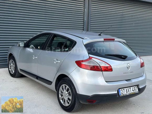 2013 OTOMATİK MEGAN 3