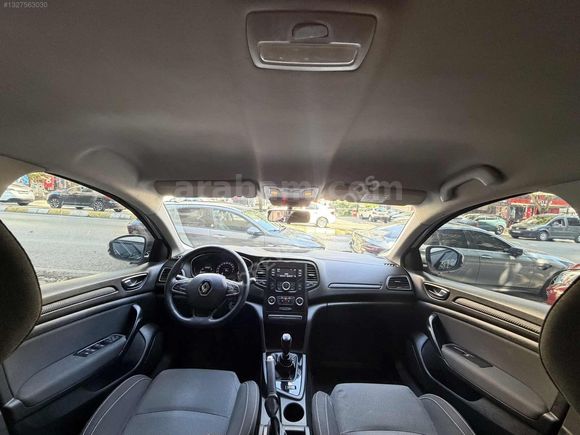 FOREVER'DAN RENAULT MEGANE