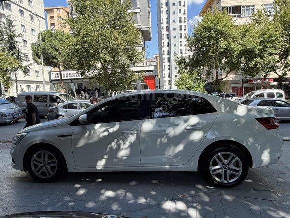 FOREVER'DAN RENAULT MEGANE