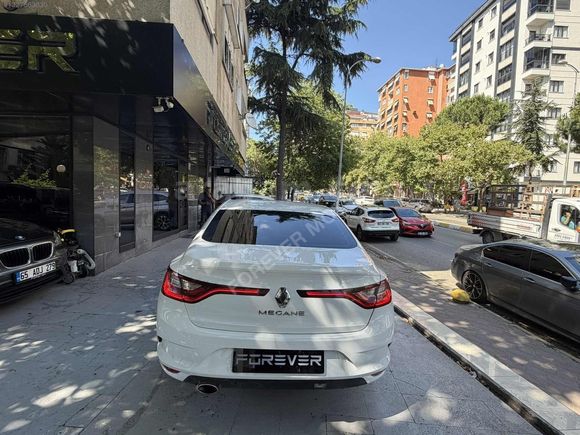 FOREVER'DAN RENAULT MEGANE