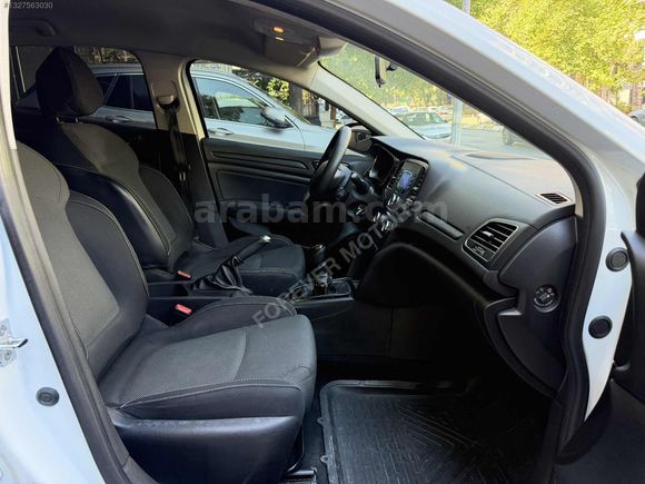 FOREVER'DAN RENAULT MEGANE