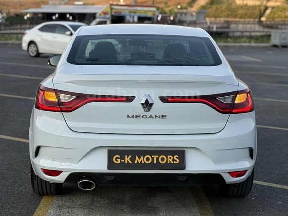 2017 MOD MEGANE 1.6 JOY BENZİN LPG 160.000 KMDE HATASIZ BOYASIZ
