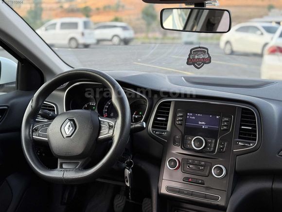 2017 MOD MEGANE 1.6 JOY BENZİN LPG 160.000 KMDE HATASIZ BOYASIZ
