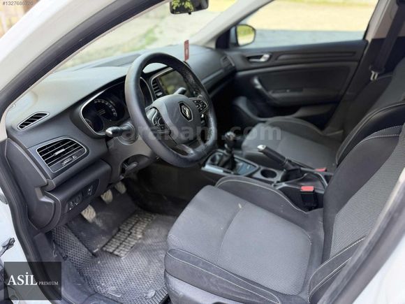 -ASİL PREMİUM-2017 RENAULT MEGANE 1.6 JOY 88.KM TESLA EKRAN