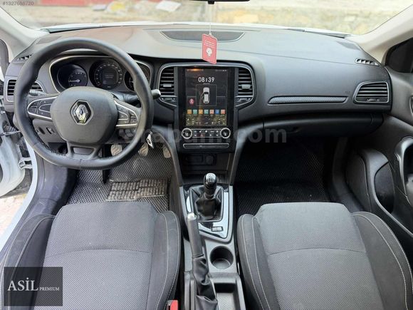 -ASİL PREMİUM-2017 RENAULT MEGANE 1.6 JOY 88.KM TESLA EKRAN
