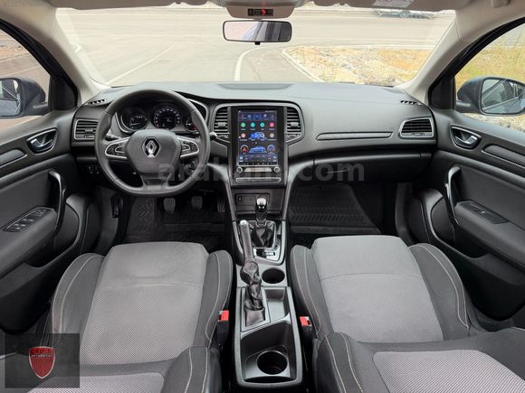 2017 RENAULT MEGANE 1.6 JOY ** TESLA EKRANLI **