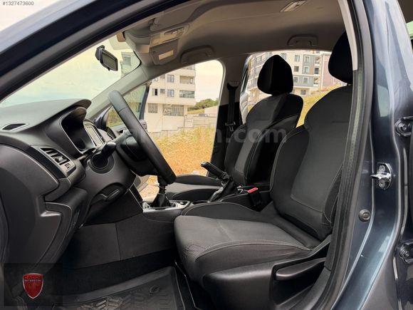 2017 RENAULT MEGANE 1.6 JOY ** TESLA EKRANLI **