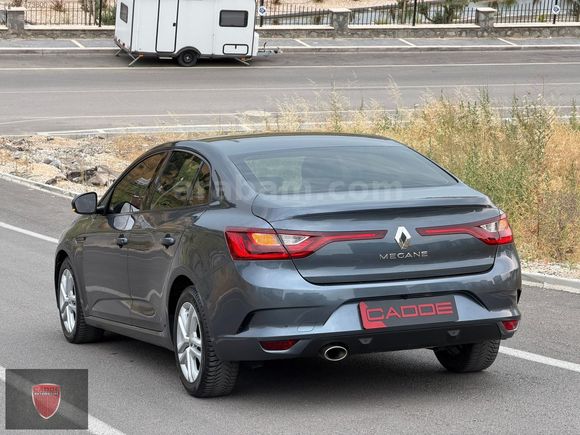 2017 RENAULT MEGANE 1.6 JOY ** TESLA EKRANLI **