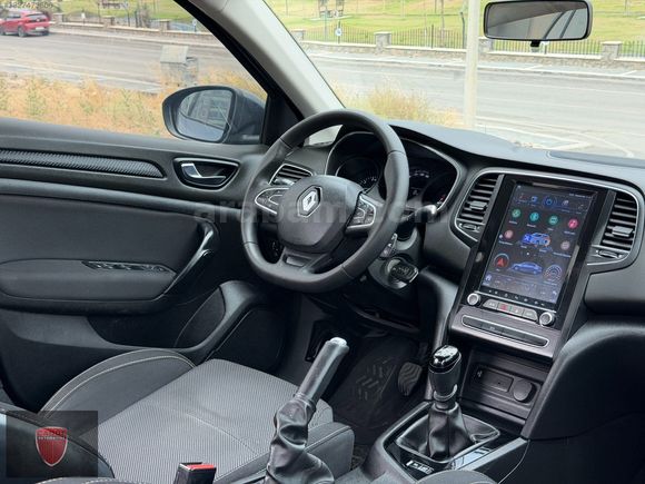 2017 RENAULT MEGANE 1.6 JOY ** TESLA EKRANLI **