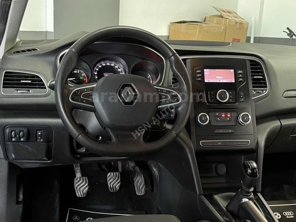 2017 MEGANE 4 HATASIZ BOYASIZ DEĞİŞENSİZ 78.000 KM