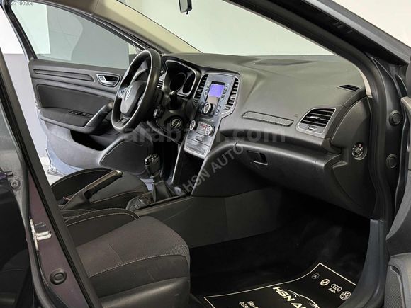 2017 MEGANE 4 HATASIZ BOYASIZ DEĞİŞENSİZ 78.000 KM