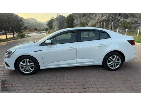 2017 MODEL HATASIZ BOYASIZ DEĞİŞENSİZ RENAULT MEGANE 4 DÜŞÜK KM.