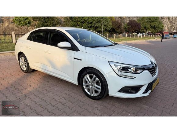 2017 MODEL HATASIZ BOYASIZ DEĞİŞENSİZ RENAULT MEGANE 4 DÜŞÜK KM.