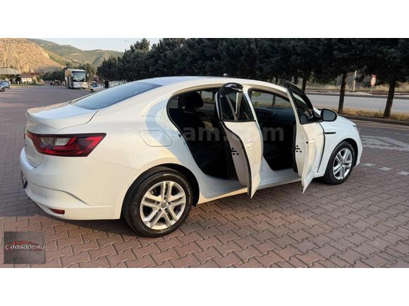 2017 MODEL HATASIZ BOYASIZ DEĞİŞENSİZ RENAULT MEGANE 4 DÜŞÜK KM.