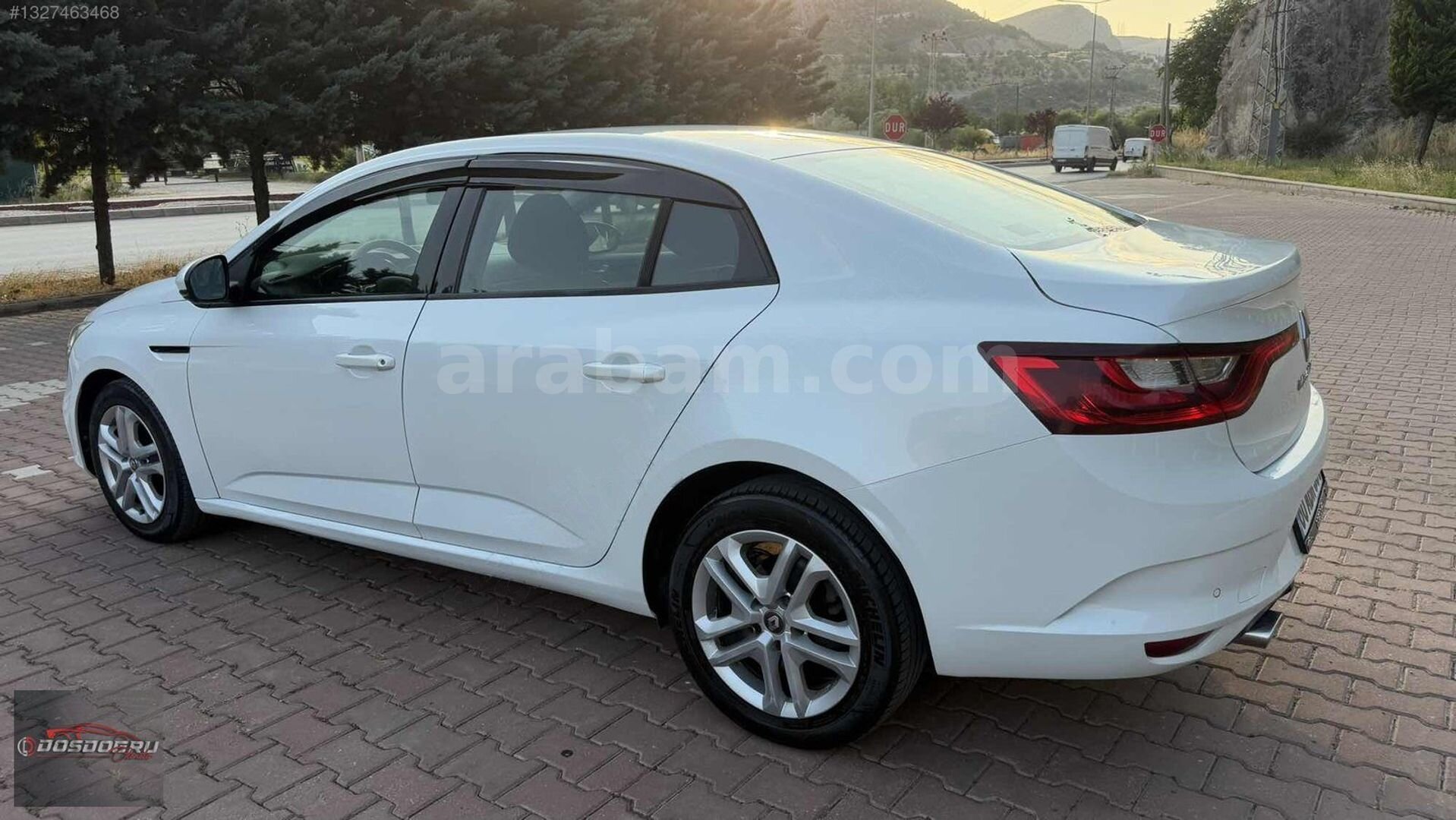 Galeriden Renault Megane 1.6 Joy 2017 Model Amasya 108.000 km Beyaz 7