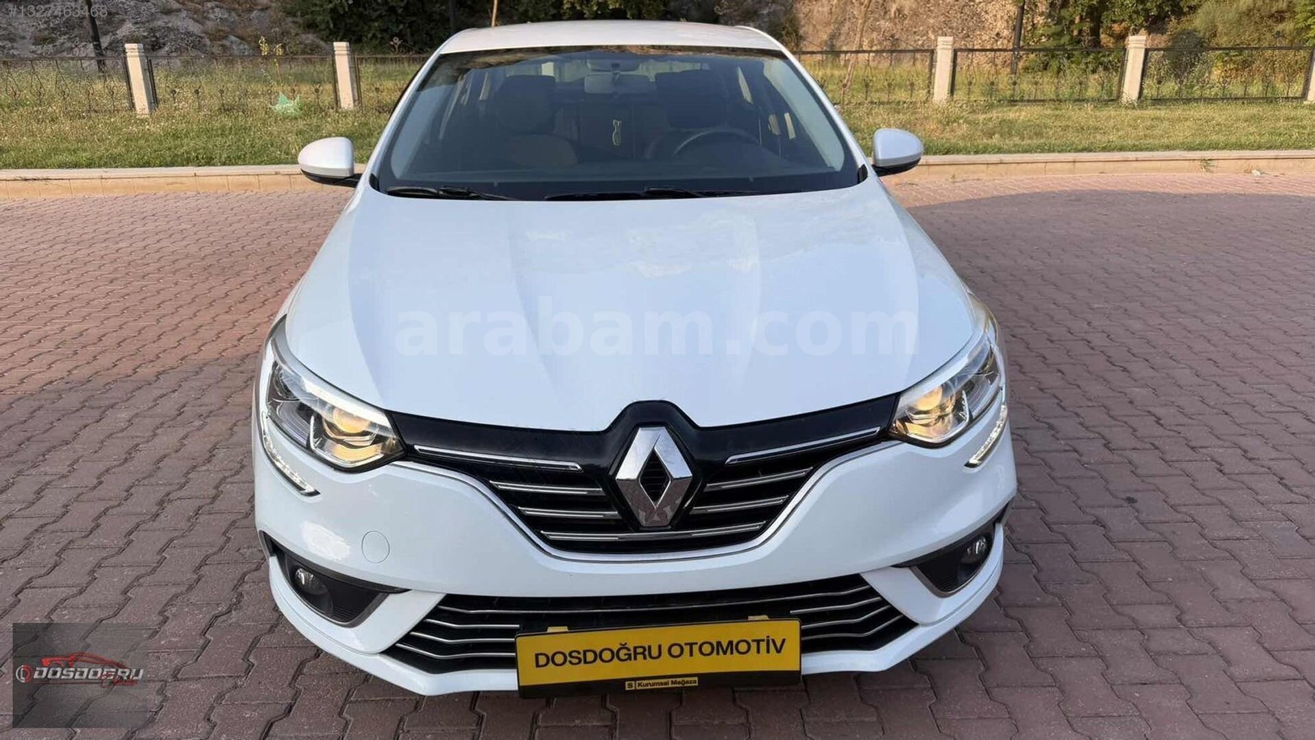 Galeriden Renault Megane 1.6 Joy 2017 Model Amasya 108.000 km Beyaz 2