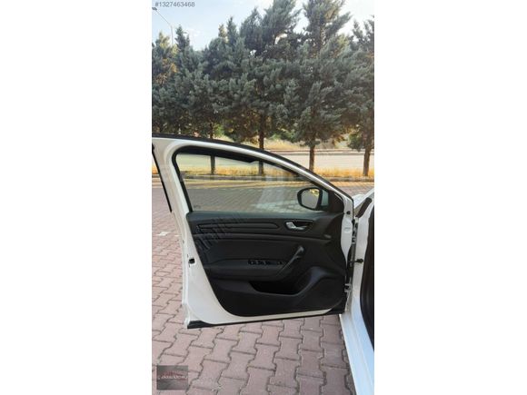 2017 MODEL HATASIZ BOYASIZ DEĞİŞENSİZ RENAULT MEGANE 4 DÜŞÜK KM.