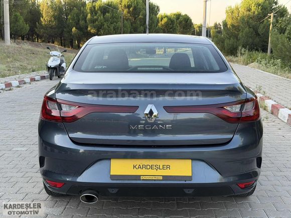 HATASIZ BOYASIZ HASAR KAYITSIZ 76 BIN KM CAM GİBİ