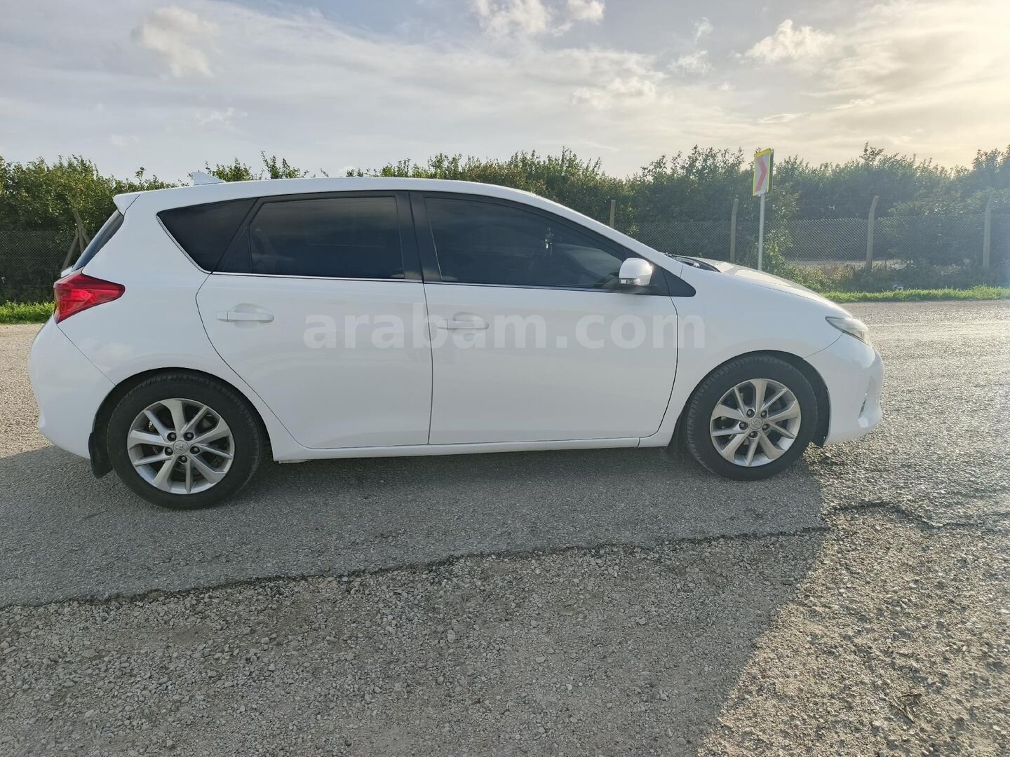 Sahibinden Toyota Auris 1.4 D-4D Advance 2013 Model 5