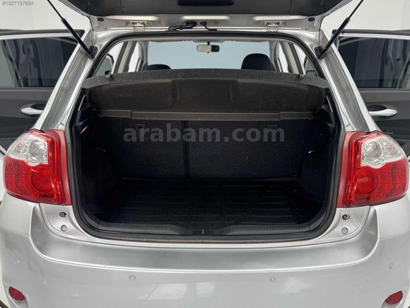 BİRİNCİ SINIF 2012 AURİS 132.000 KM MANUEL