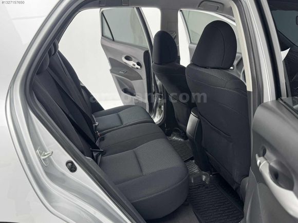 BİRİNCİ SINIF 2012 AURİS 132.000 KM MANUEL