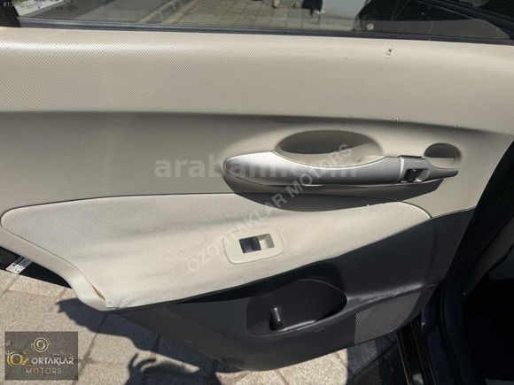 ÖZORTAKLAR'DAN 2008 AURIS ELEGANT 175 BİN KM DEĞİŞENSİZ FULL
