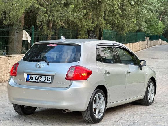 OTOMATİK VİTES AURIS PIRIL PIRIL