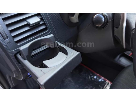 OTOMATİK VİTES AURIS PIRIL PIRIL
