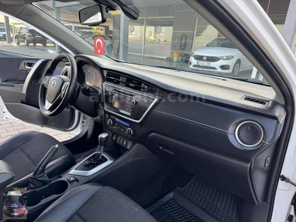 2013 AURİS 1.6 OTOMATİK PREMİUM