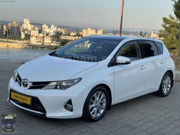 2013 AURİS 1.6 OTOMATİK PREMİUM