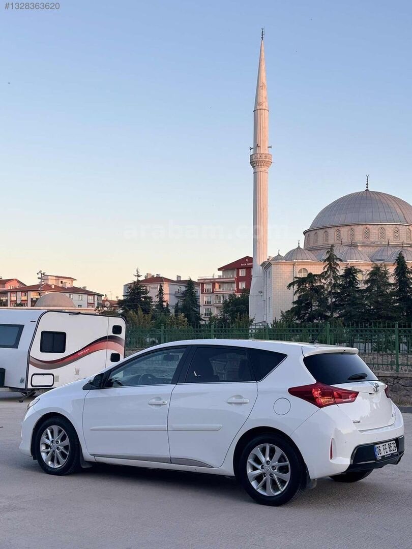 Galeriden Toyota Auris 1.6 Active Skypack 2013 Model Ankara 179.000 km Beyaz 5