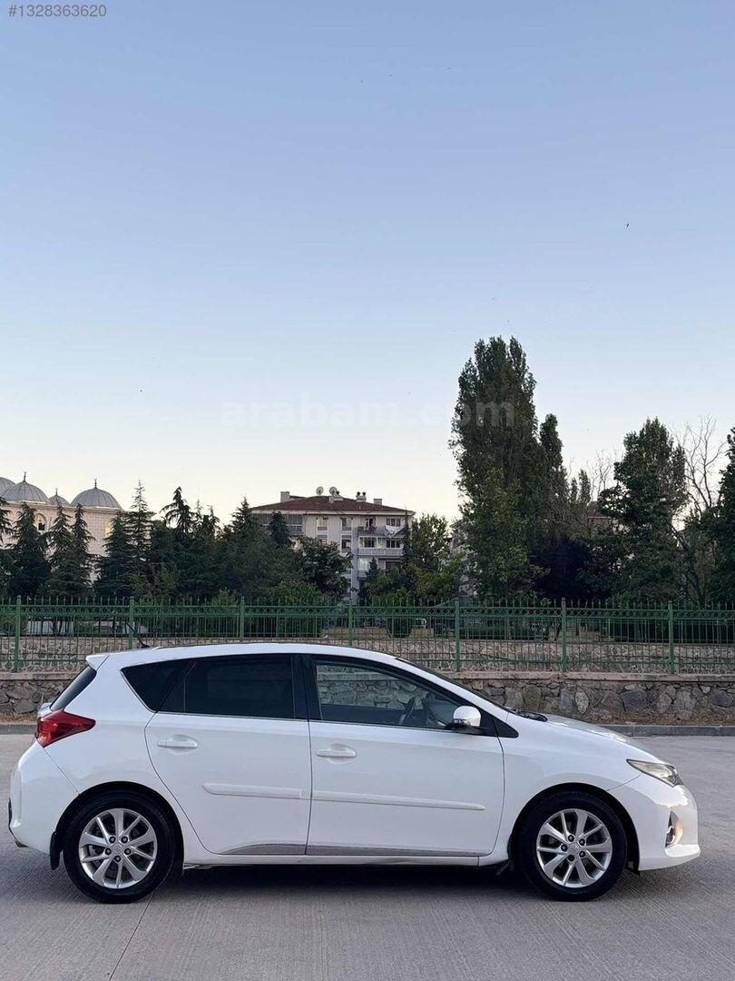 Galeriden Toyota Auris 1.6 Active Skypack 2013 Model Ankara 179.000 km Beyaz 7