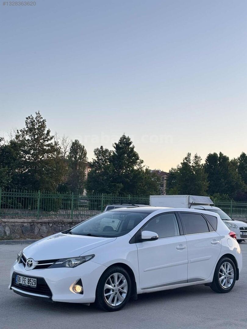 Galeriden Toyota Auris 1.6 Active Skypack 2013 Model Ankara 179.000 km Beyaz 6