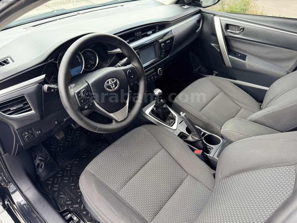2015-TOYOTA-COROLLA-1.6 ADVENCE-EMSALSİZ-175'BİN KM